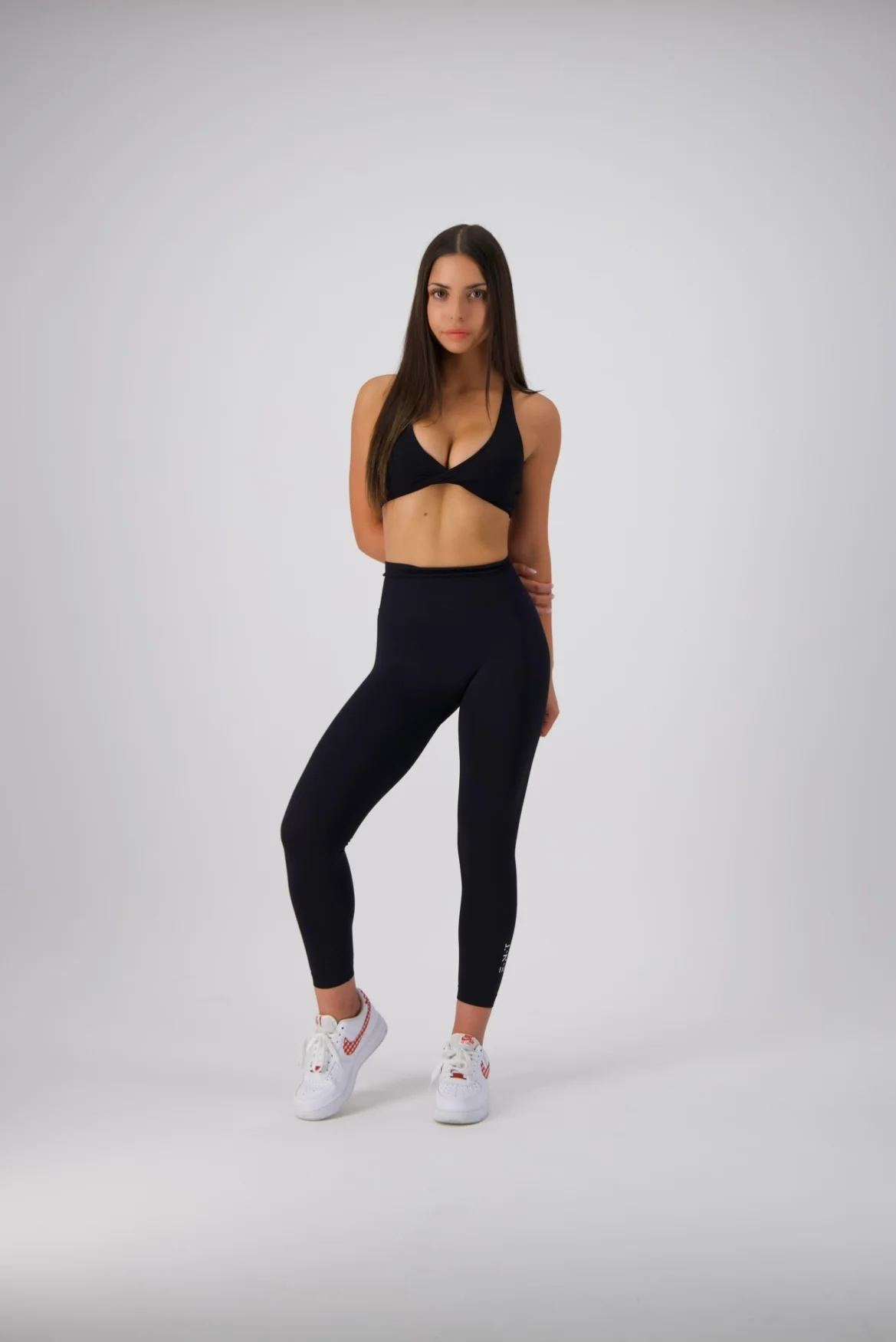 JET BLACK AALIA CROP - Image 6