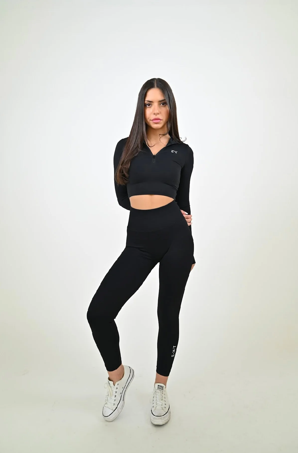 JET BLACK ESSENTIAL QUARTER ZIP - Image 4