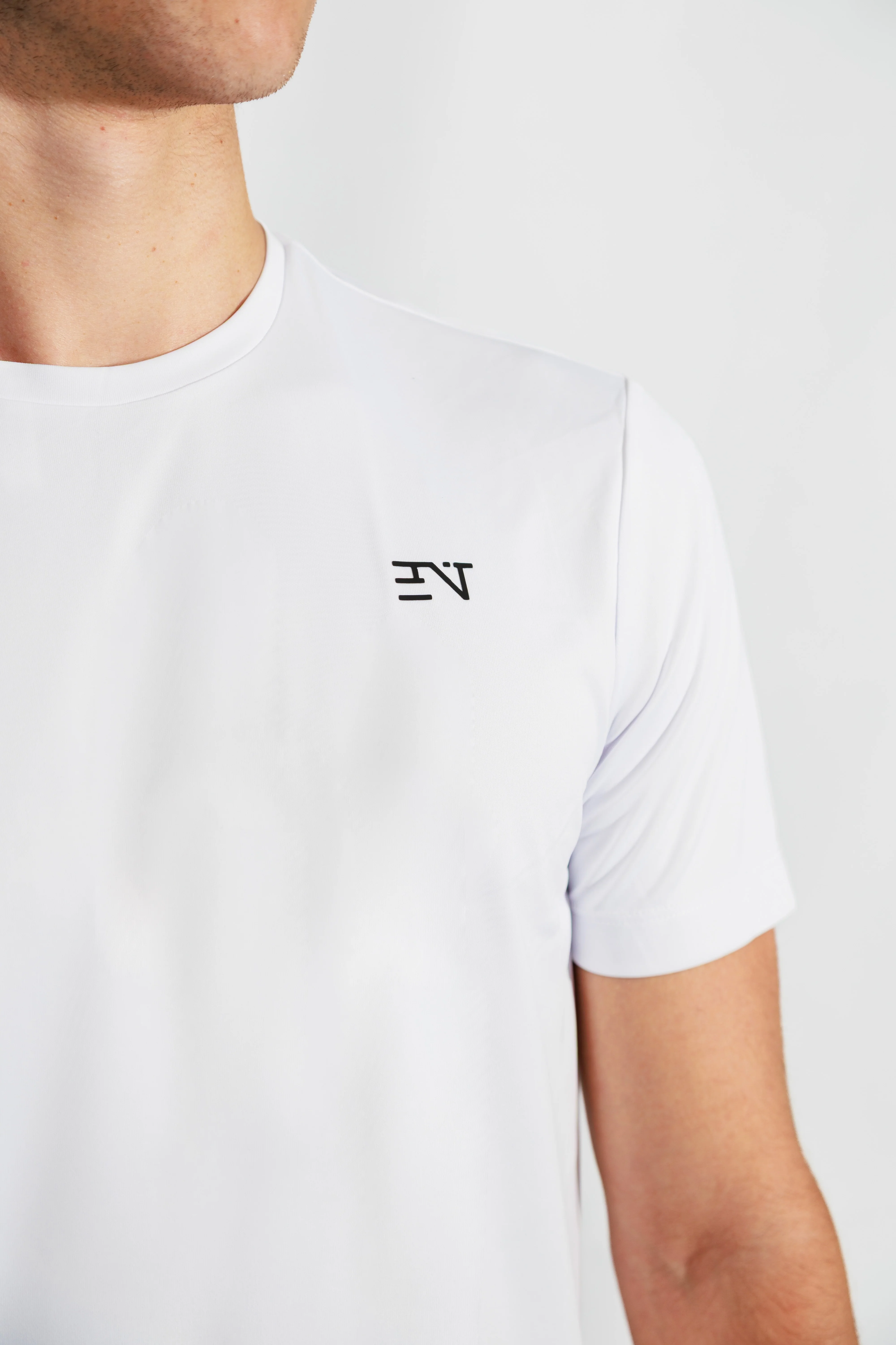 WHITE COMPRESSIVE TEE - Image 3